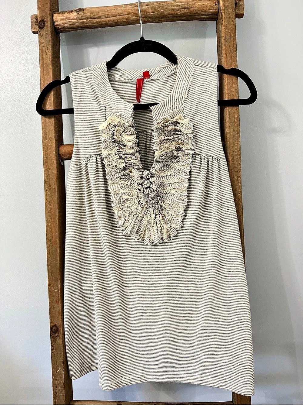 Anthropologie One September Striped Ruffle V-Neck Tank Top Size Small Gray White
